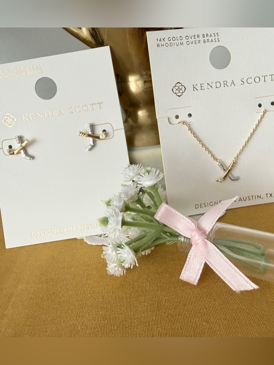 Kendra Scott Jewelry - Kendra Scott Hockey Stick Pendant Necklace and Earrings Gold/Silver Matching Set